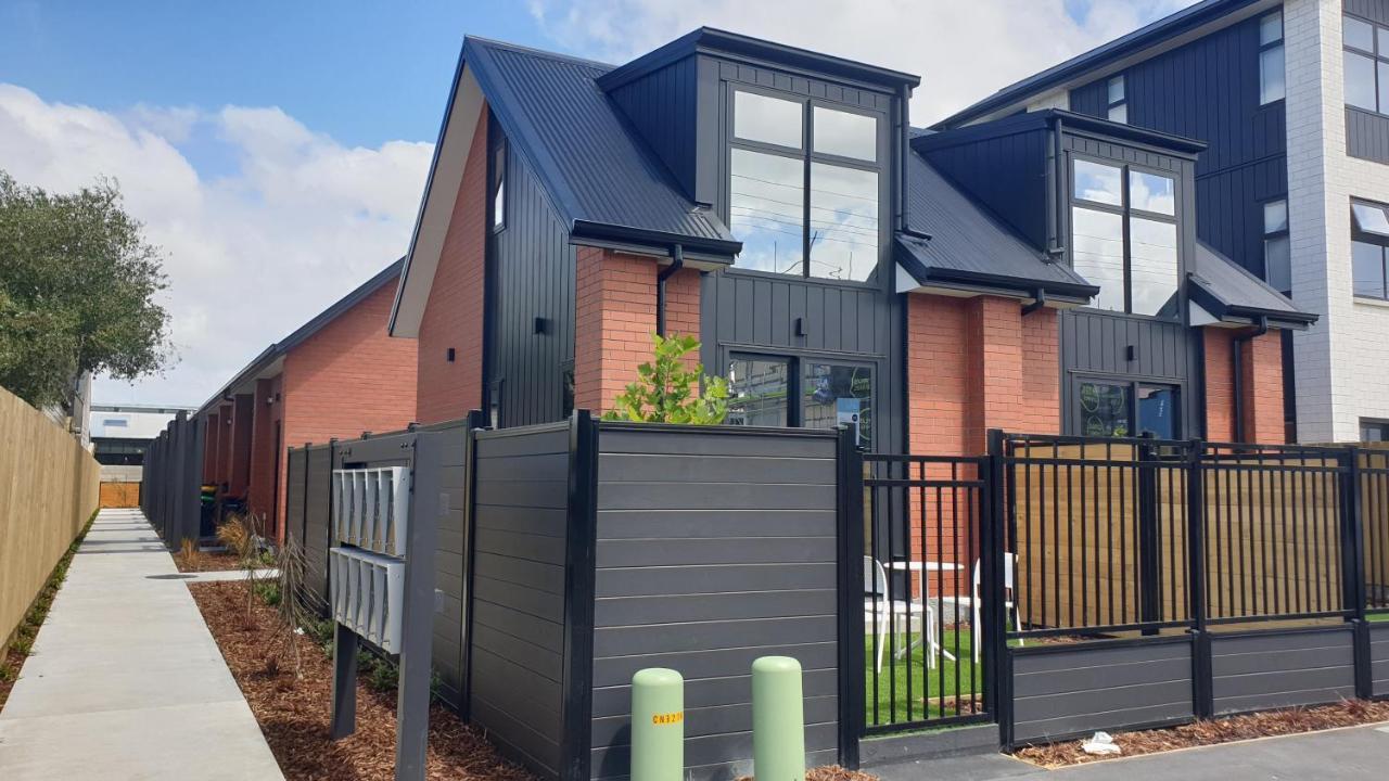 Modern Loft In Christchurch Cbd With Private Courtyard Exterior foto